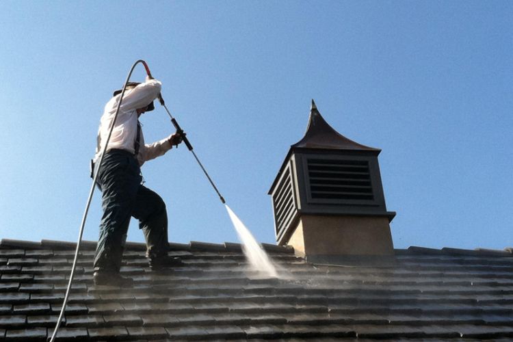 Soft Wash Roof Cleaning West Bloomfield